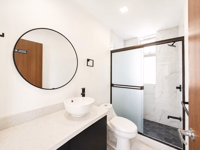 Venta apto con espacios modernos y balcón, Belén. (IC) - Imagen 7