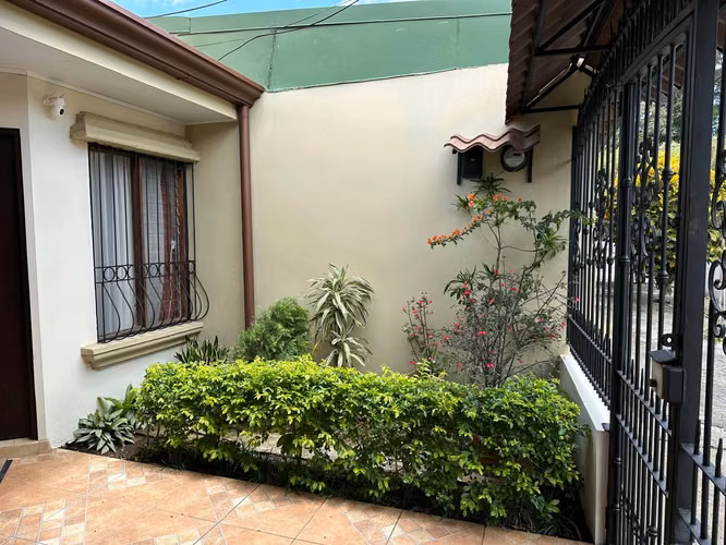 VENTA CASA BARVA HEREDIA - Imagen 2