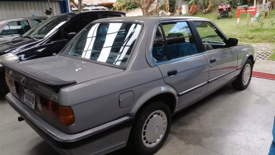 BMW 318i E30 1986 - Imagen 4