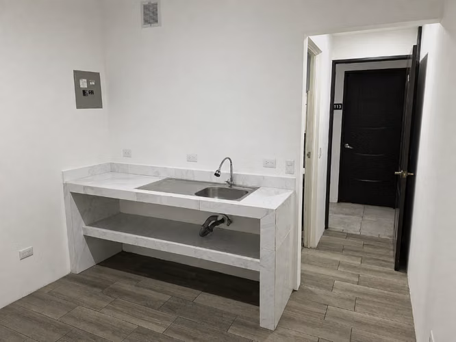APARTAMENTO-HABITACIÓN EN PAVAS.