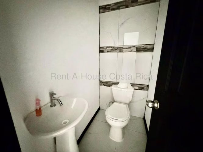 Venta de Casa Esquinera en Tibás-San Juan. 27-227 - Imagen 15