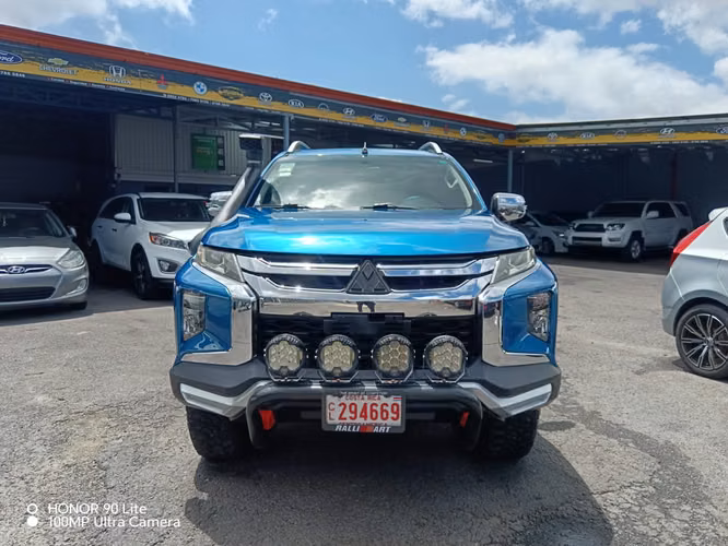 Mitsubishi L200 - Imagen 7