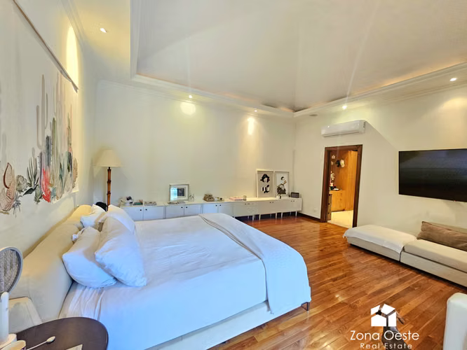 Venta amplia casa Trejos Montealegre, diseño único,  independiente, 1 planta - Imagen 19