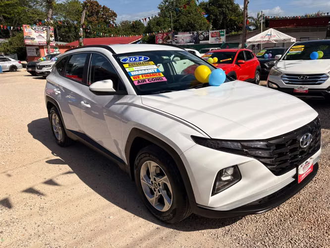 HYUNDAI TUCSON GL-2024-AUTOMATICO-SHIFT TRONIC- - Imagen 4