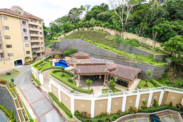 APARTAMENTO AMUEBLADO DE 210 M2 CON TERRAZA GRANDE Y VISTA EN ESCAZU - Imagen 2