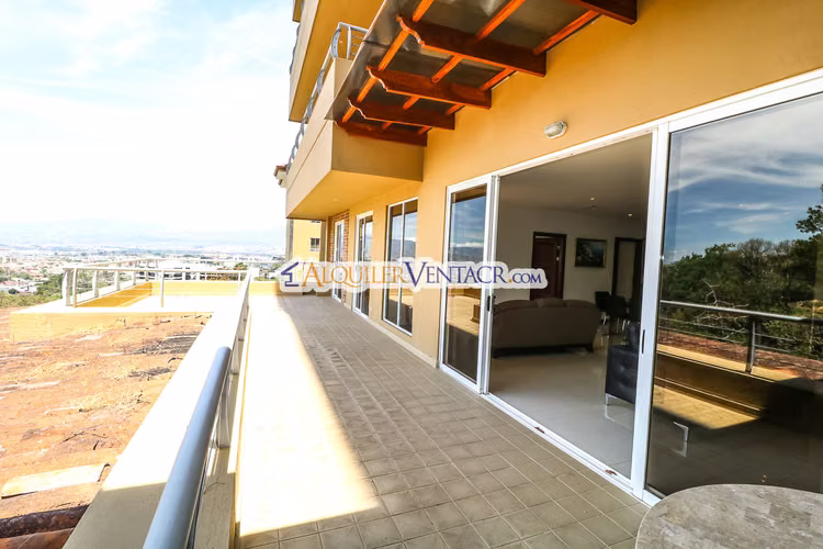 FURNISHED APARTMENT OF 210 M2 WITH LARGE TERRACE AND VIEW IN ESCAZU