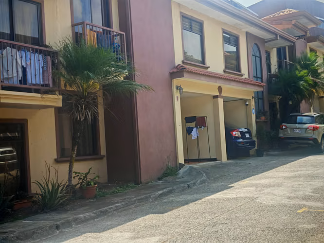Alquiler de casa en Sabanilla. Vargas Araya - Imagen 8