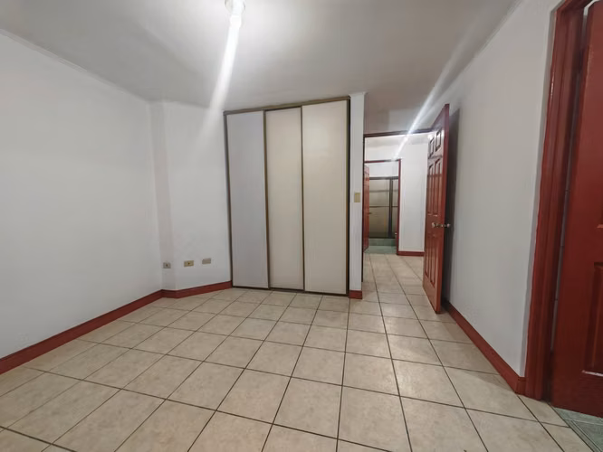 Alquiler de casa en Sabanilla. Vargas Araya - Imagen 11