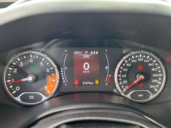 JEEP RENEGADE 2018 - Imagen 6