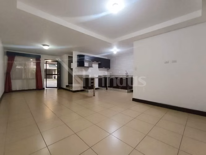 Venta de casa en condominio en Ciudad Colón - Imagen 7