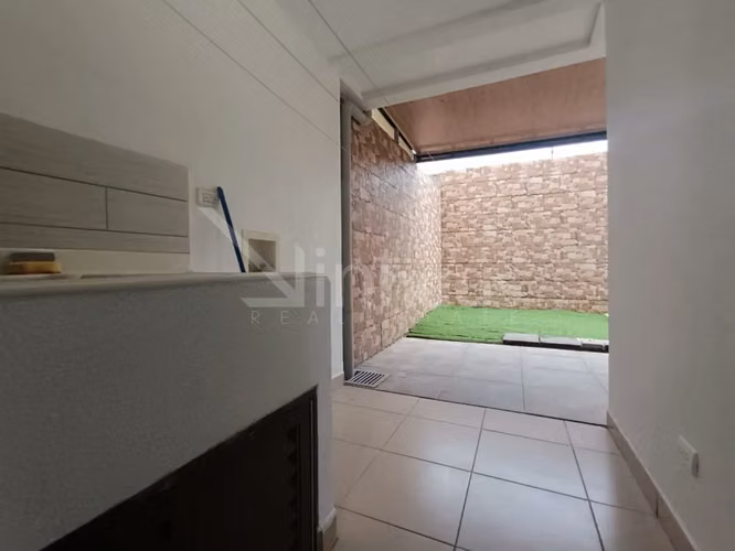 Venta de casa en condominio en Ciudad Colón - Imagen 9