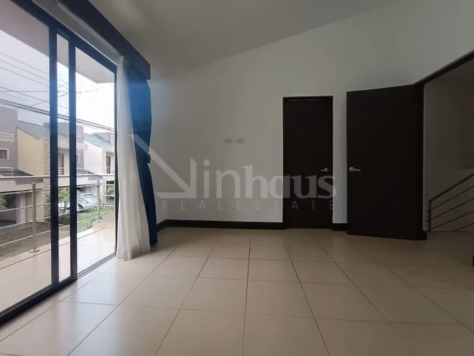 Venta de casa en condominio en Ciudad Colón - Imagen 18