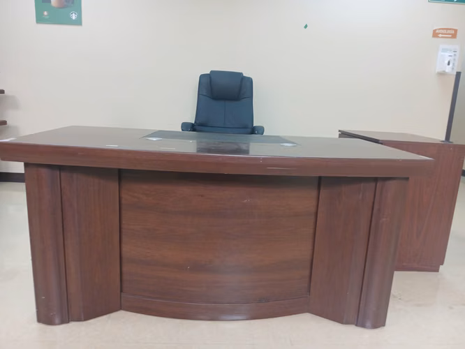 Venta de Escritorio con arturito y Silla