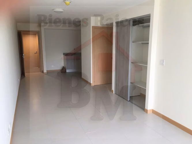 Se Vende Apartamento en Condominio en Heredia !!! - Imagen 8