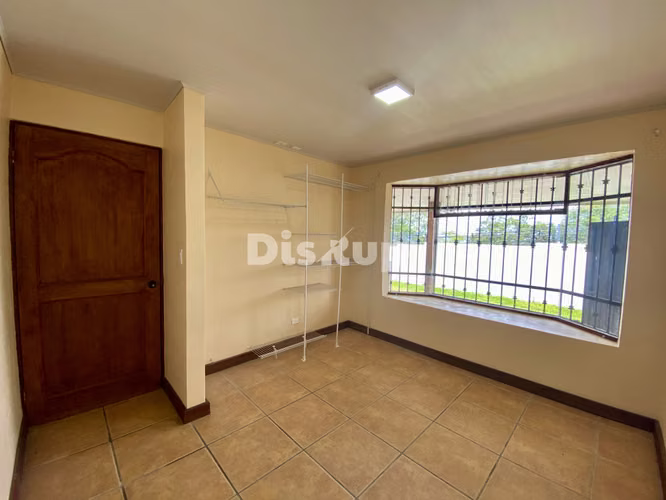 Alquiler de amplia casa de 1 planta, 4 habitaciones. San Ramón (Tres Ríos) - Imagen 19