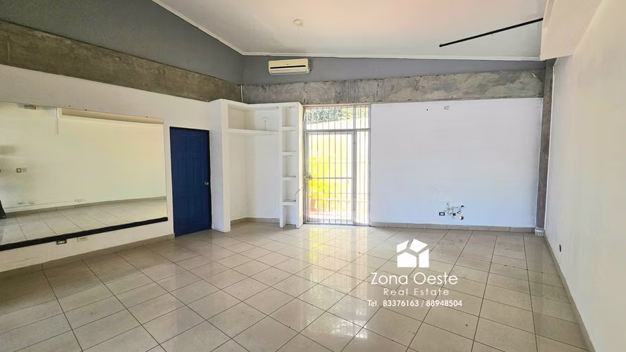 Venta de  local comercial muy cerca de Distrito 4 - Imagen 5