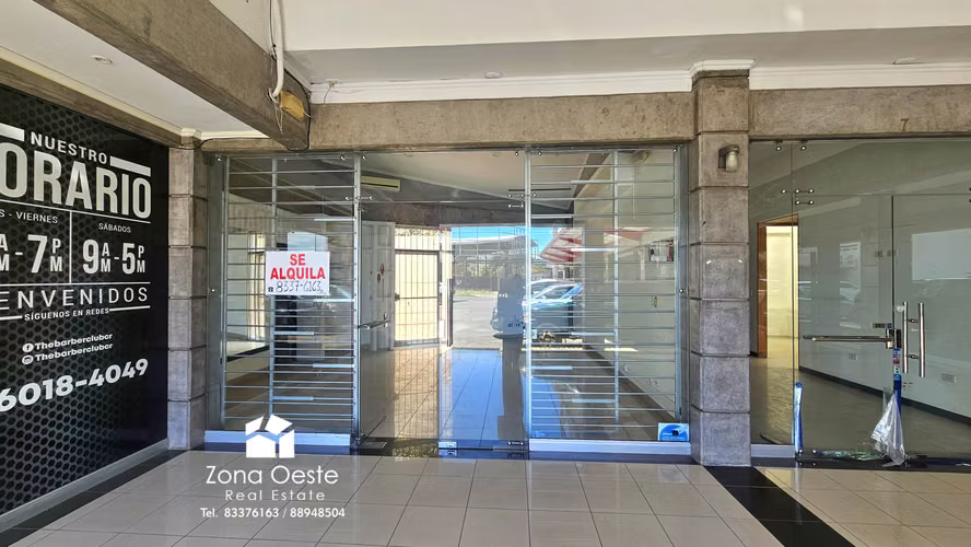 Venta de  local comercial muy cerca de Distrito 4 - Imagen 6