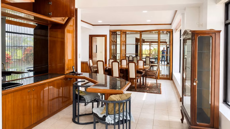 Venta de Casa Heredia Belén Ciudad Cariari | Vista al Campo de Golf | Exclusiva y Espaciosa - Imagen 3