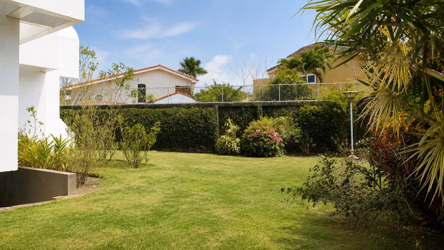 Venta de Casa Heredia Belén Ciudad Cariari | Vista al Campo de Golf | Exclusiva y Espaciosa - Imagen 13