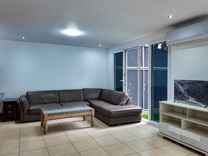 VENTA DE CASA EN CONDOMINIO MONTEREAL - Imagen 16