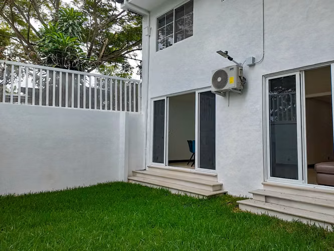 VENTA DE CASA EN CONDOMINIO MONTEREAL - Imagen 7
