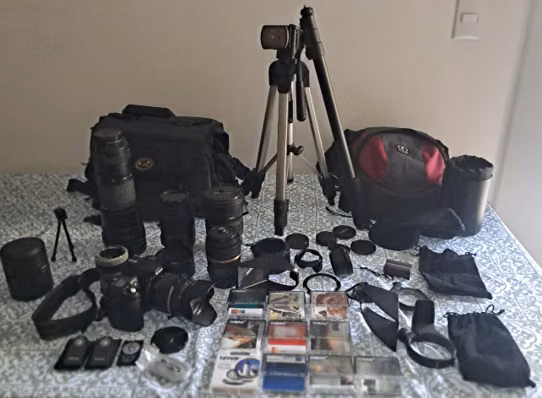 Equipo Fotográfico Marca Nikon D50 y muchos accesorios.