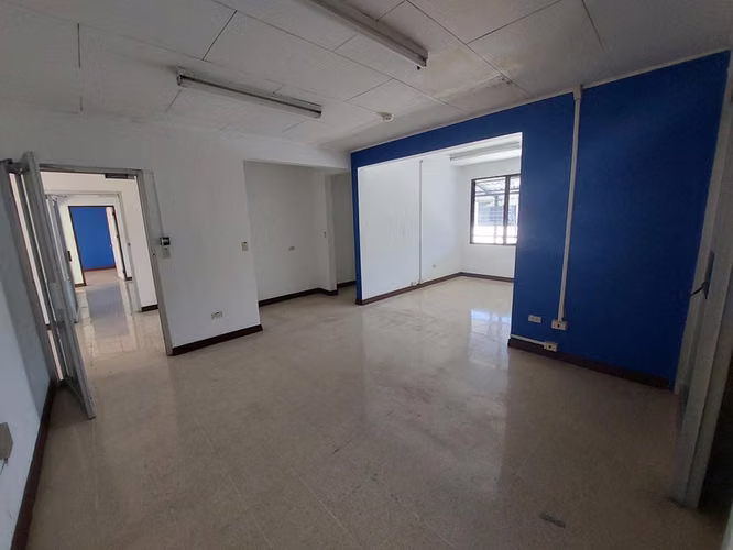 Venta de Edificio de 3 PISOS en Catedral-San José. RAH 27-375 - Imagen 9