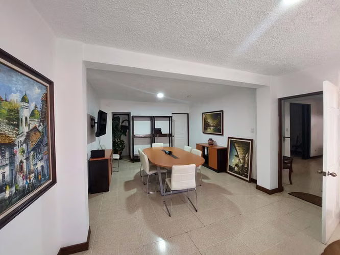 Venta de Edificio de 3 PISOS en Catedral-San José. RAH 27-375 - Imagen 4