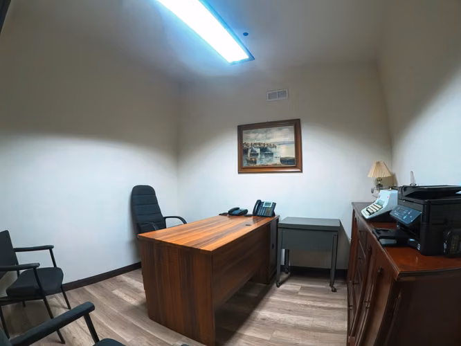 Alquiler de oficina en Montelimar. Incluye servicios. - Imagen 13