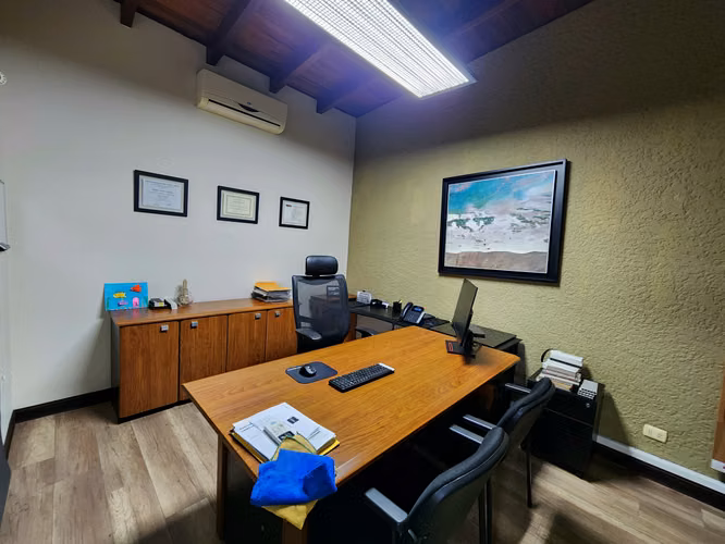 Alquiler de oficina en Montelimar. Incluye servicios. - Imagen 6