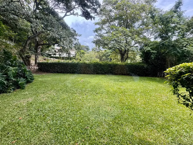 Venta de Casa en Condominio Villa Real, Santa Ana - Imagen 10