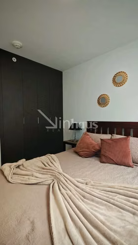 Se vende apartamento amueblado en Sky Garden, Nunciatura, San José. - Imagen 7
