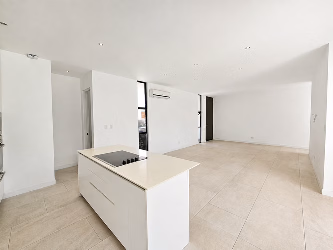 ALQUILER DE CASA EN RÍO ORO DE SANTA ANA - Imagen 5