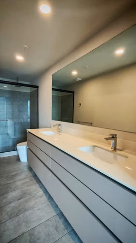 Se alquila apartamento con línea blanca en Cosmopolitan Tower, Nunciatura, San José. - Imagen 5