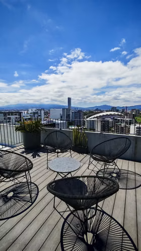 Se alquila apartamento con línea blanca en Cosmopolitan Tower, Nunciatura, San José. - Imagen 13