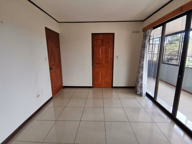 Alquiler de apartamento, 3 habitaciones. Uruca. - Imagen 8