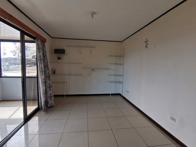Alquiler de apartamento, 3 habitaciones. Uruca. - Imagen 7