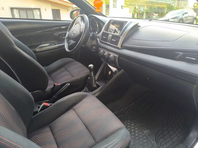 Toyota Yaris Sport 2016 - Imagen 4
