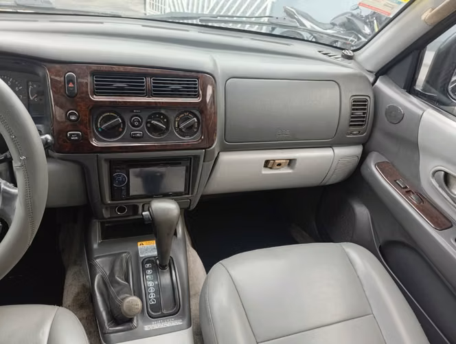 Mitsubishi montero sport - Imagen 10