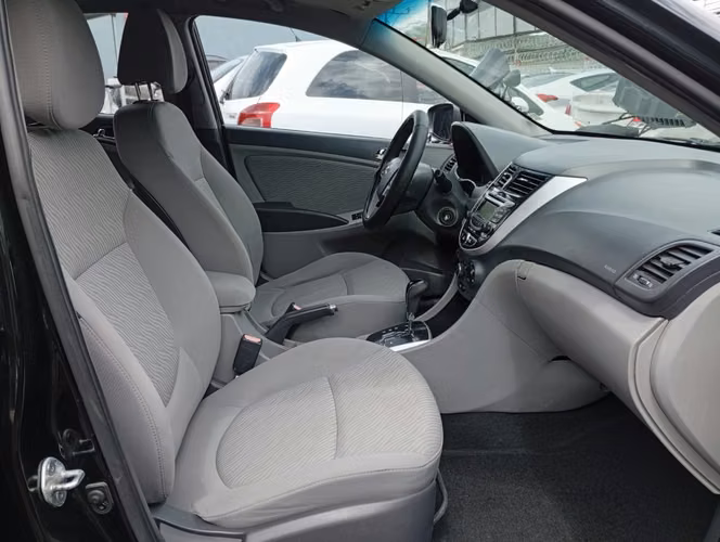 Hyundai accent - Imagen 10