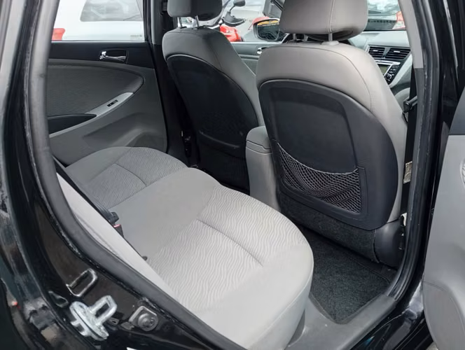 Hyundai accent - Imagen 13