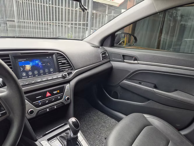 Hyundai avante - Imagen 13