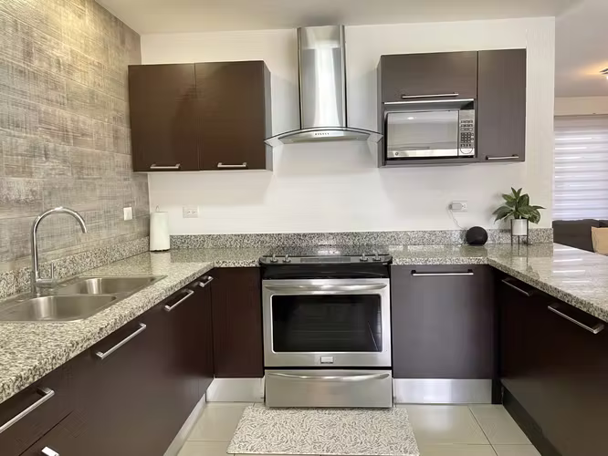ALQUILER CASA EN CONDOMINIO RIO PALMA, GUACHIPELIN ESCAZÚ - Imagen 3