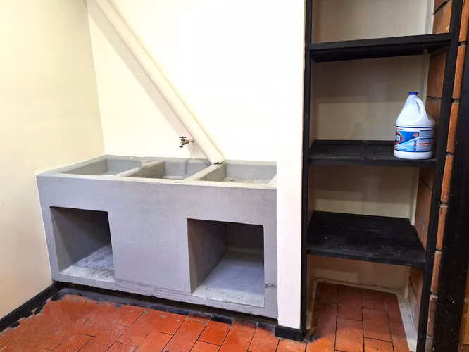APARTAMENTO REMODELADO EN SABANA SUR A UNA CUADRA DE LA SABANA (RC 1227 3) - Imagen 8