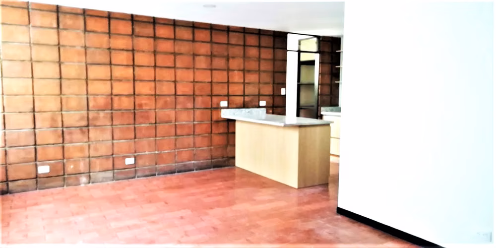 APARTAMENTO REMODELADO EN SABANA SUR A UNA CUADRA DE LA SABANA (RC 1227 3) - Imagen 4