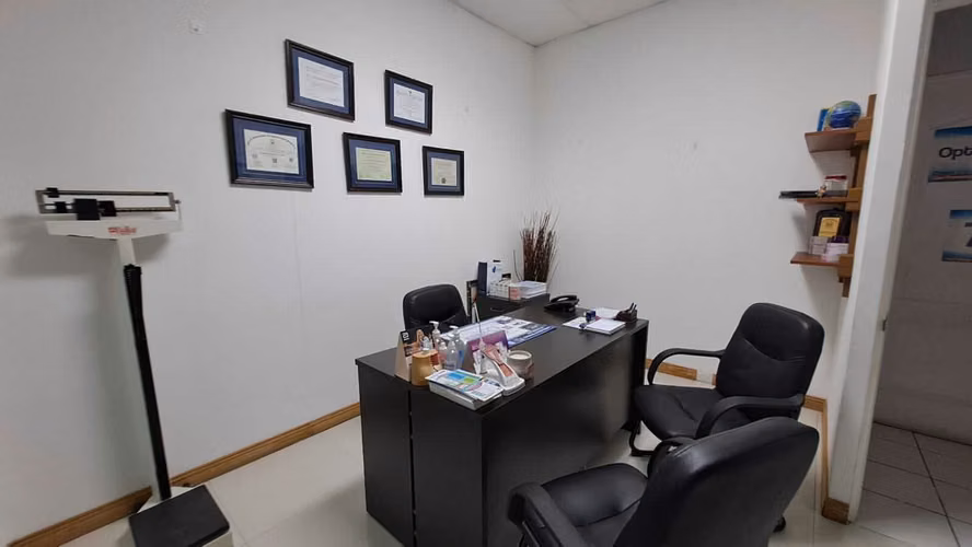 Venta propiedad con clinica - Imagen 16