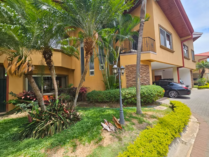 En Renta – Casa Los Laureles - Imagen 12
