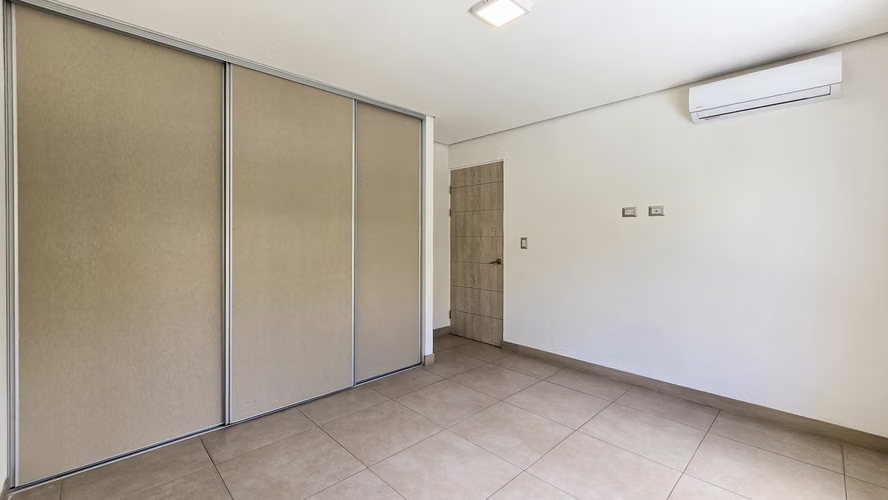 Alquiler de moderna casa ubicada en Escazú - Imagen 8