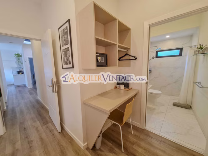 CASA DE UN NIVEL CON USO SUELO MIXTO + HOTEL IDEAL PARA AIRBNB EN SAN RAFAEL ESCAZU - Imagen 17