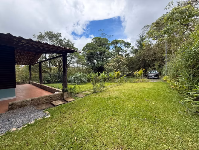 Finca con Cabaña Nueva en Bajos del Toro – Terreno de 2.000 m² - Imagen 3